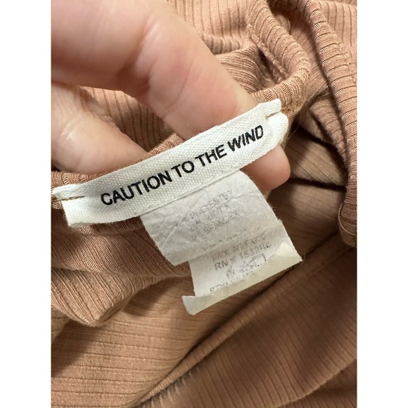 Caution To the Wind beige brown one shoulder ribbed top size Medium - Picture 4 of 9